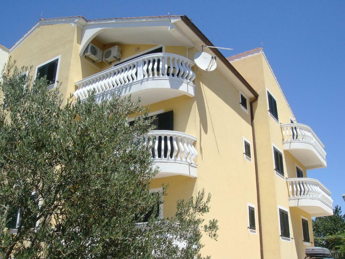 Apartments Martina Vodice Buitenkant foto